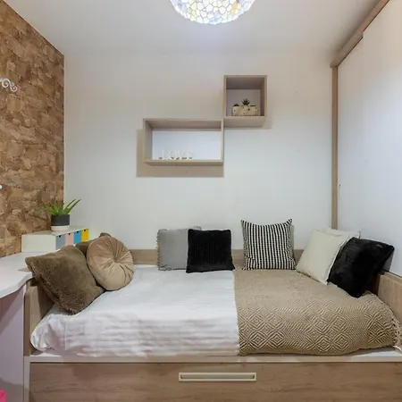 Truyet Santa Eularia des Riu