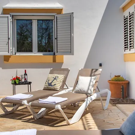 Truyet Villa Santa Eularia des Riu