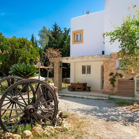 Truyet Villa Santa Eularia des Riu