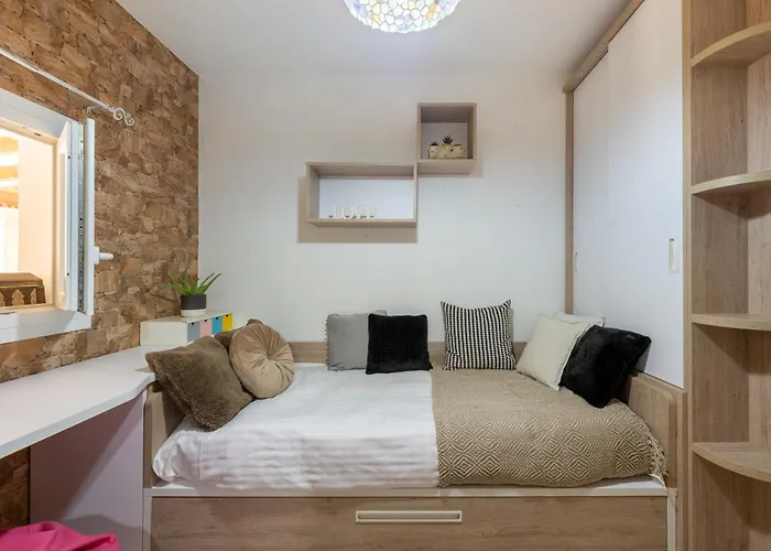 Truyet Santa Eularia des Riu