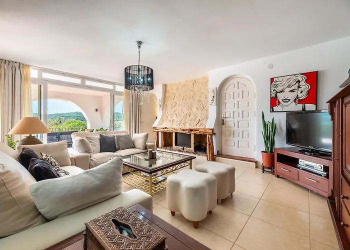 Truyet * Santa Eularia des Riu