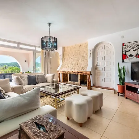 Truyet * サンタ・エウラリア・デス・リウ