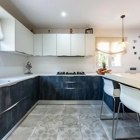 Truyet サンタ・エウラリア・デス・リウ